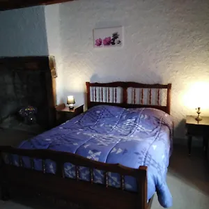 Chez Régine Hébergement de vacances Marcenat (Cantal)